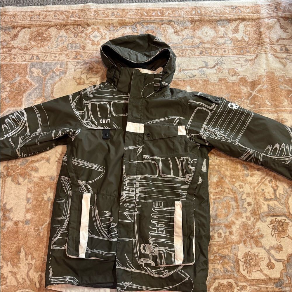 Columbia Men’s CNVT Ski Jacket Green and White Graphic Coat Sz S